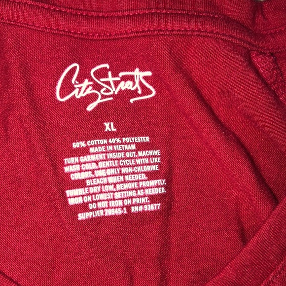 Extra large red JOY Christmas top - Picture 4 of 5